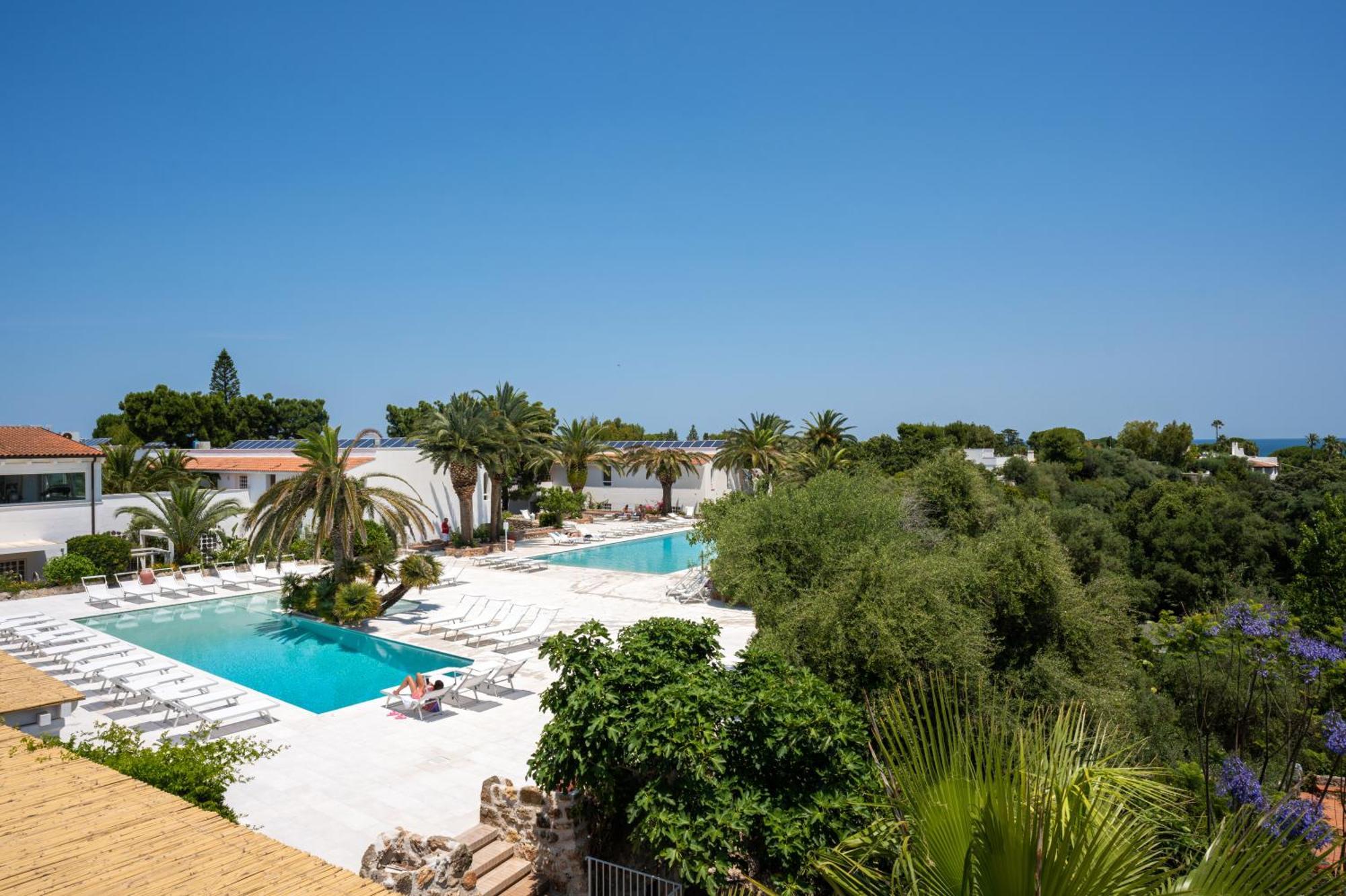 Ostuni A Mare Hotel Exterior photo